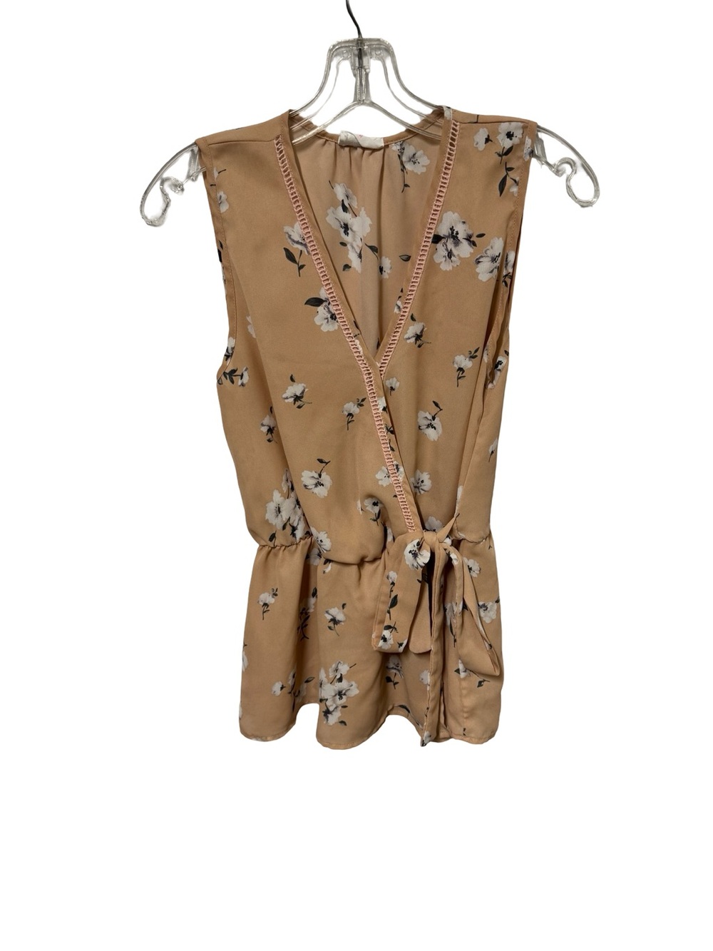 Sleeveless Floral Wrap tank in light pink